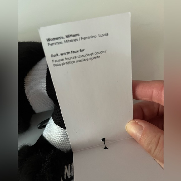 Nike Warm Soft Faux Fur Mitten, New, XS/S, Black - Picture 5 of 8